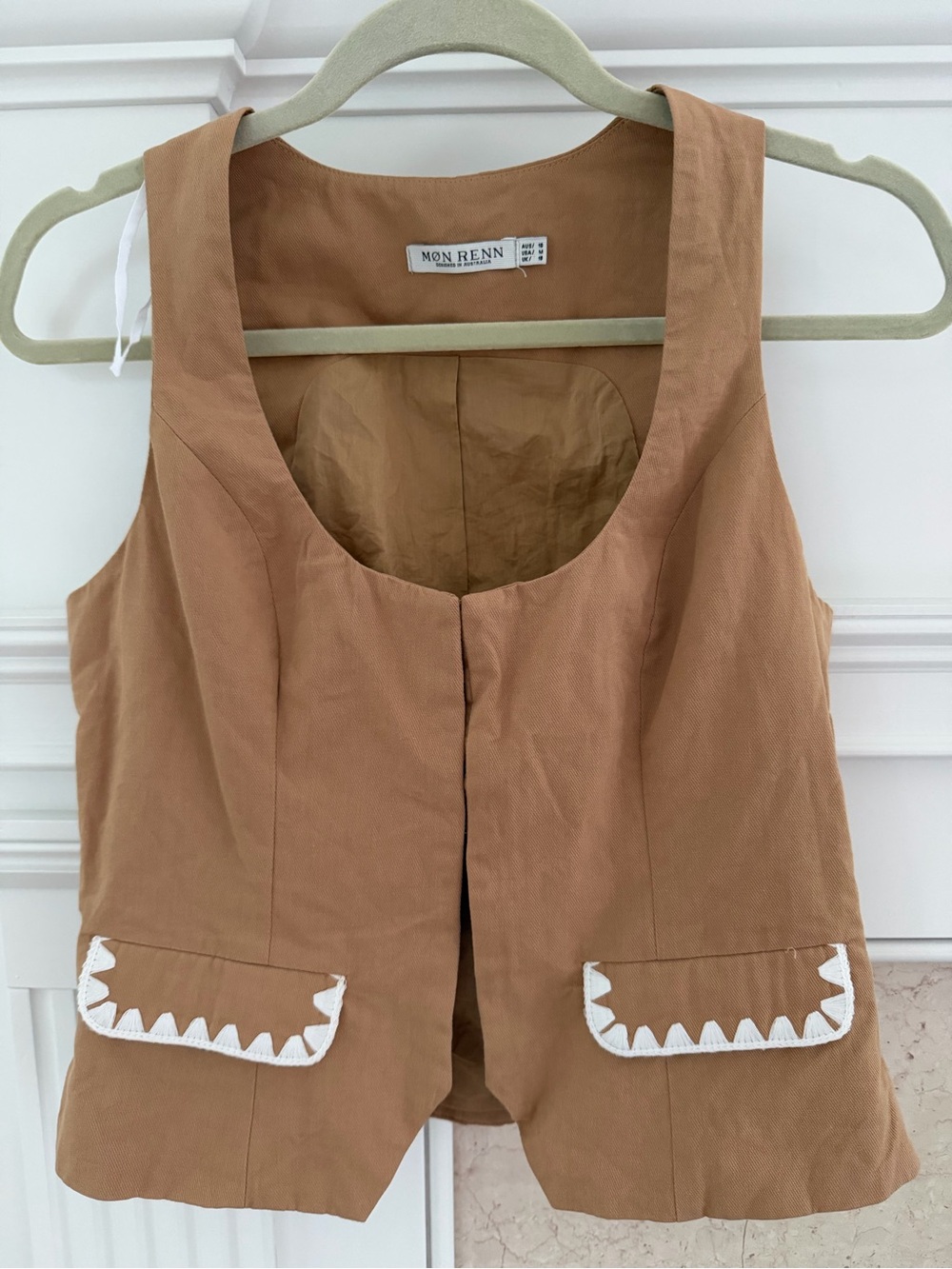 Mon Renn Women’s Tan Sleeveless Cropped Embroidered Western Vest